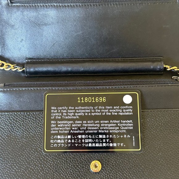 Chanel Wallet on Chain circa 2004 - Picture 2 of 5